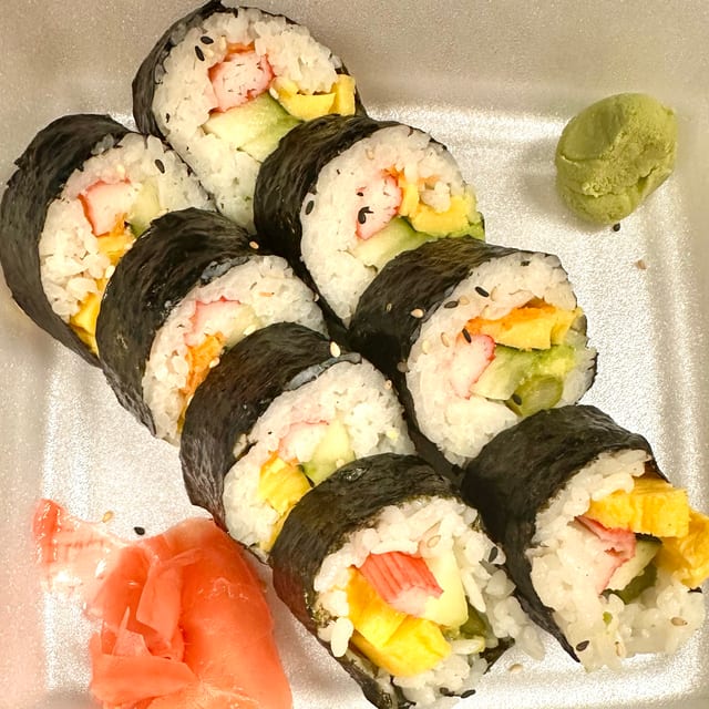 Futomaki Roll.